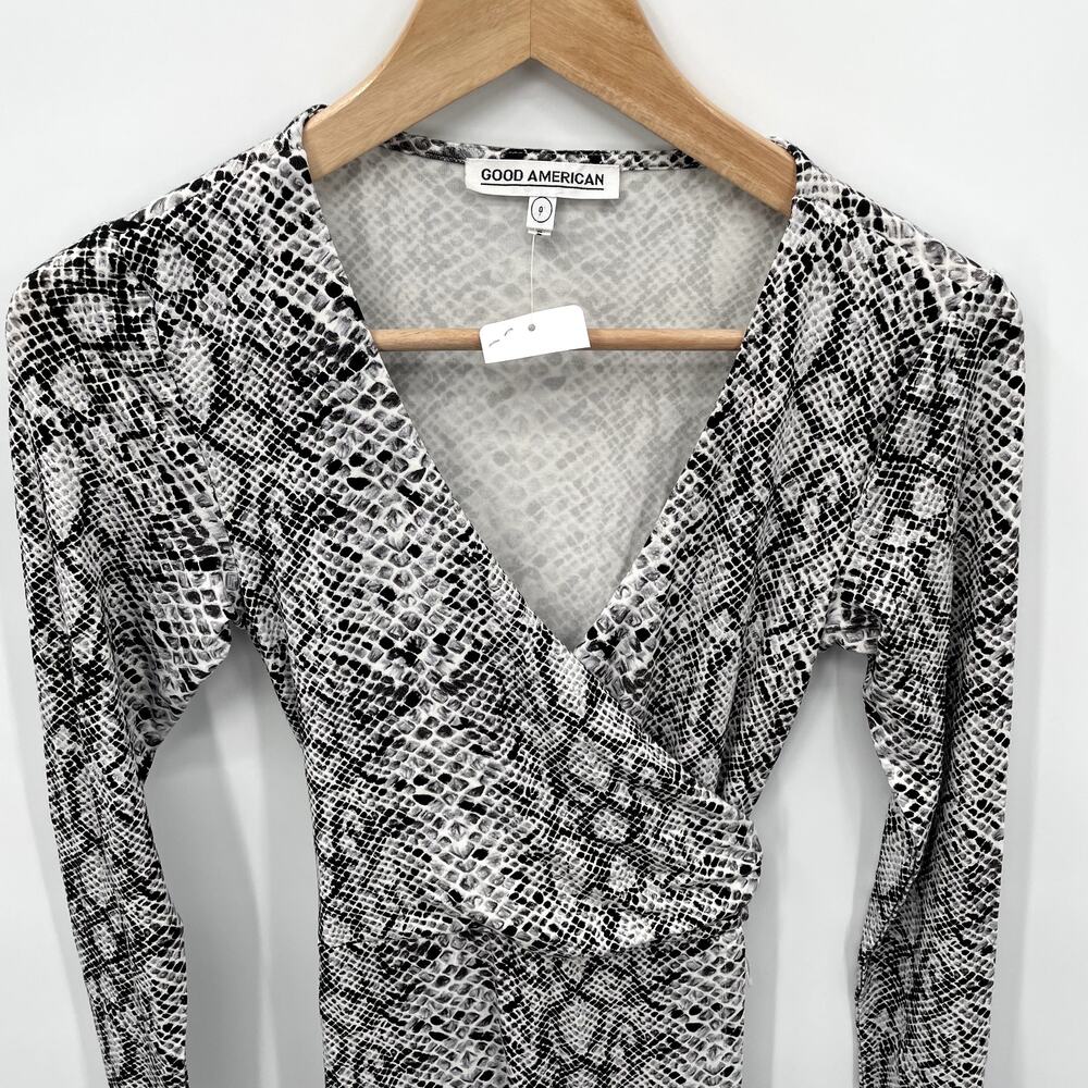 GOOD AMERICAN NWT The Runaround Animal Print Long Sleeve Wrap Dress // XS - Picture 5 of 15